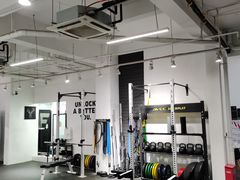-汗水空间私教健身连锁(SM广场店)