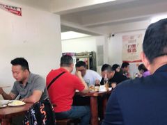 大堂-宝瑞门钉肉饼店