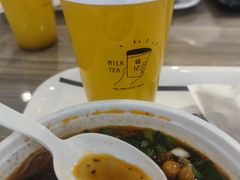 -荀记肉夹馍(三八家乐福店)