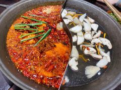 -四小区火锅·巷子里的重庆火锅(花照壁店)