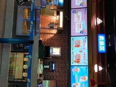 -中影荟星激光影城(西丽店)