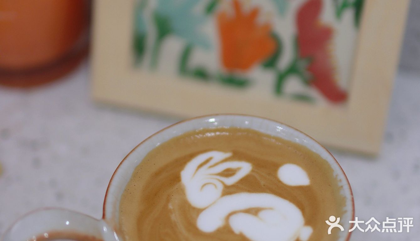 小巷里的小清新咖啡店，一起放轻松☕️