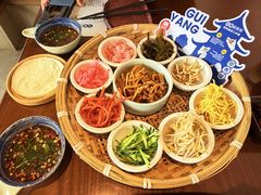 -包整·丝娃娃(一览甲秀楼风景店)