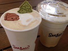 姜饼人丝绒拿铁-Seesaw Coffee(上海太阳宫K46店)