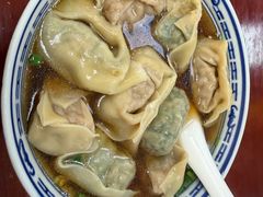 半菜半肉-古徽州馄饨店(宝安路店)