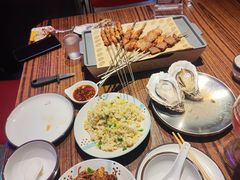 -蚝堡海鲜·威海菜·海肠捞饭·烧烤·亚洲吃蚝公司(幸福门店)