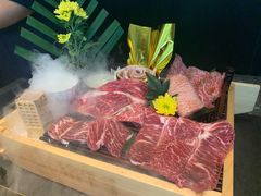 -铭牛烧肉·和牛海鲜自助(高新月牙湖店)