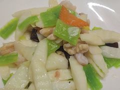 -湖畔鲁菜·二十年老字号餐厅(大明湖店)