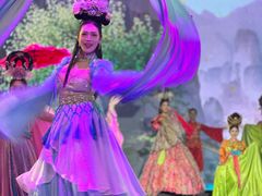 -金东尼人妖秀