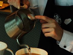 -星巴克(古美路店)