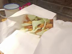 -沪小二炭火蛙锅(淮海中路美食不夜城店)