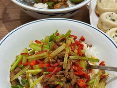 -李与白包子铺(桐梓林店)