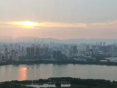 -南昌绿地华邑酒店·鲜艳全日餐厅