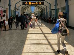 -班达拉奈克国际机场