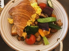 -玲婧胡同·生日蛋糕·餐厅(嘉里城店)