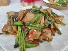 -乡土特色.冷锅鱼.牦牛肉汤锅