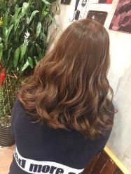 -PE SALON