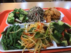 凉菜拼盘-马艾萨中国兰州牛肉拉面(劲松店)