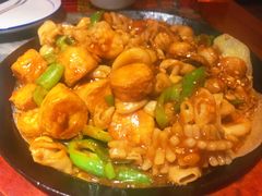 铁板海鲜日本豆腐-大胡同天津菜·海肠捞饭·津门皮皮虾锅贴一绝(西姜井店)