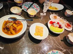 -海派悦庭·海胆烧麦·新融合菜(凯德广场店)