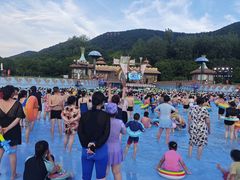 -汤山欢乐水世界