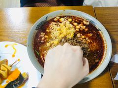 -丁丁猫重庆小面(徐州路店)