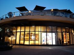 -王府井奥莱临潼小镇(临潼店)