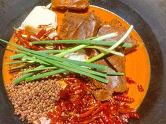 -四小区火锅·巷子里的重庆火锅(花照壁店)