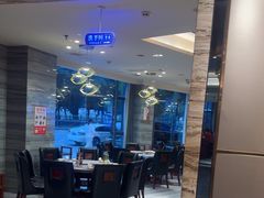 -忘情水鱼头·鲜鱼火锅(滨江中路店)