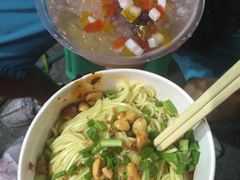 -好吃街美食城(八一广场店)