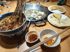 -大众跷脚牛肉馆·非遗传承单位(峨眉山店)