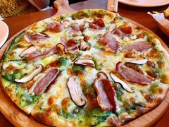 罗勒熏鸭胸披萨-COMMUNE幻师(上邦百汇城店)