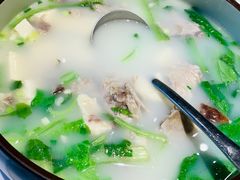-小马哥融合菜(延安大街店)