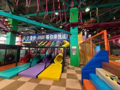 -欧酷世界动力星球(王府井奥莱UP TOWN店)