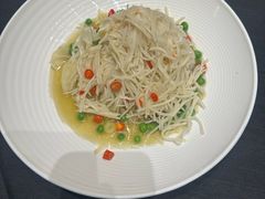 -艳阳天民俗村(公园路店)