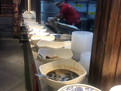 自助调料区-亿诣蝎府炸酱面羊蝎子火锅(酷车小镇店)