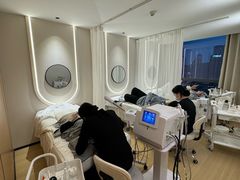 -万达广场(南昌红谷滩店)