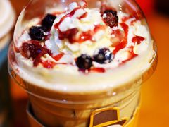 圣诞缤纷莓果拿铁-COSTA COFFEE(西湖天地店)