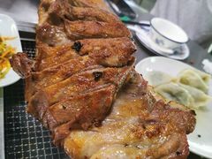 烤羊排-察哈尔烤羊腿