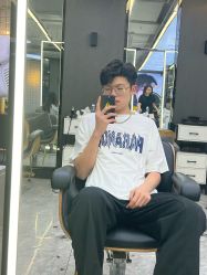 -藤野造型烫发染发