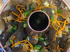 -乡土特色.冷锅鱼.牦牛肉汤锅