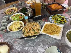 -天天向上素食餐厅(五台山店)