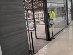-BALENCIAGA(恒隆广场店)