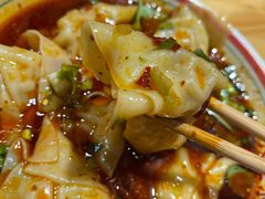 火锅抄手-八二小区抄手(龙湖上城天街店)