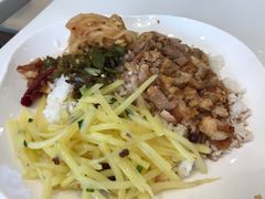 -在蒙自过桥米线