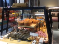 面包甜点陈列柜-超港·蛋糕面包(包河万达店)