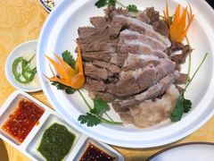 手扒肉-德乐海蒙餐