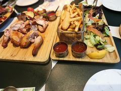 -ins森林童话餐厅coffee&bistro