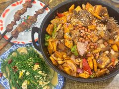 -老钟家烤羊排·敦伊阁清真餐厅胡羊焖饼