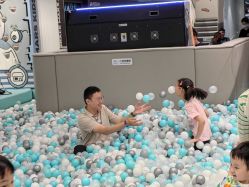 -MINI MARS KIDS CLUB亲子家庭中心(长宁天山店)